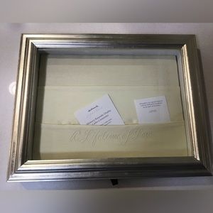 Hallmark Memories Keepsake Display New